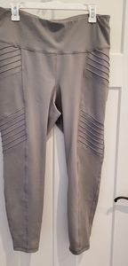 Old navy workout moto pant